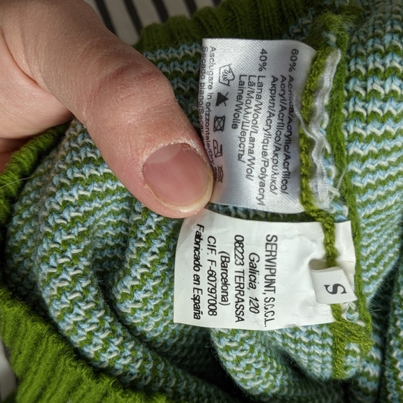 Unisex Mountains Sweater, Size S/XS - Picture 6 of 6